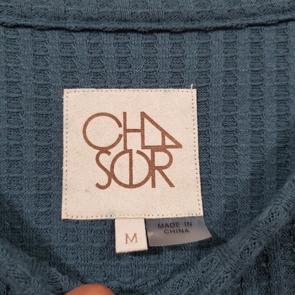 CHASER Waffle Knit Sweater Buttons on Cuffs M & L - Picture 8 of 8